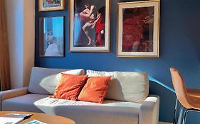 E&E Guest House